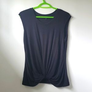 (3 for $25 bundle) Knot front t-shirt